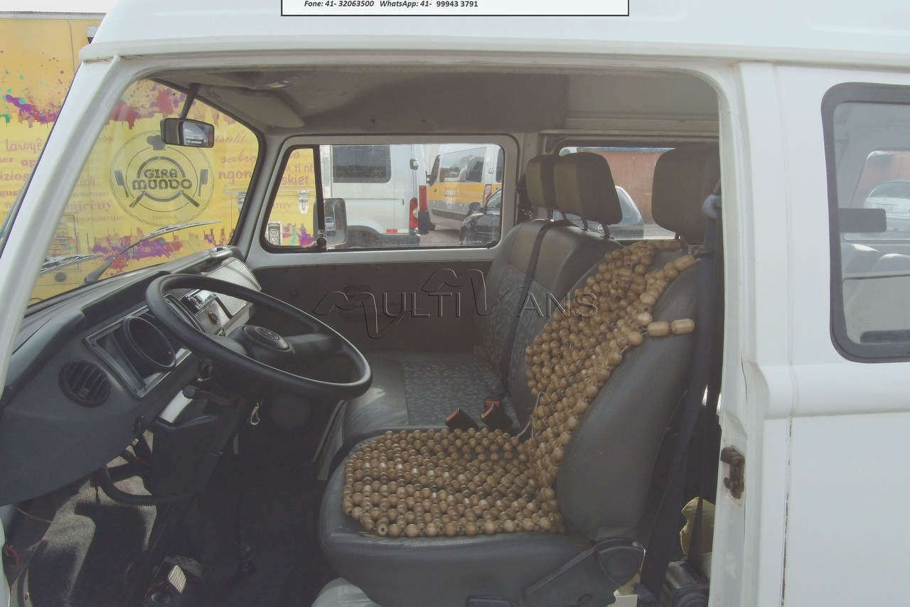 Volkswagen Kombi Standard - 07/08 4