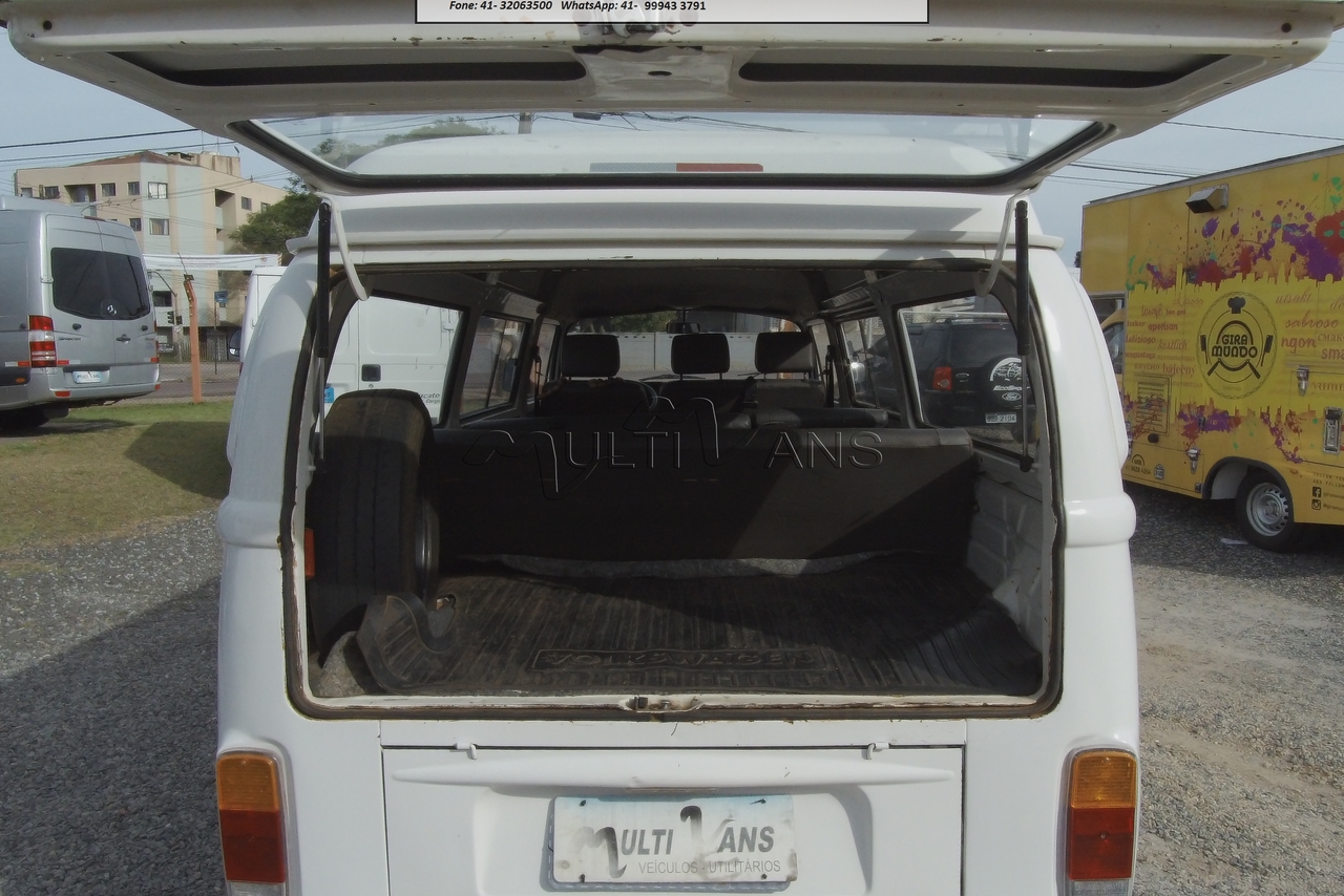 Volkswagen Kombi Standard - 07/08 8