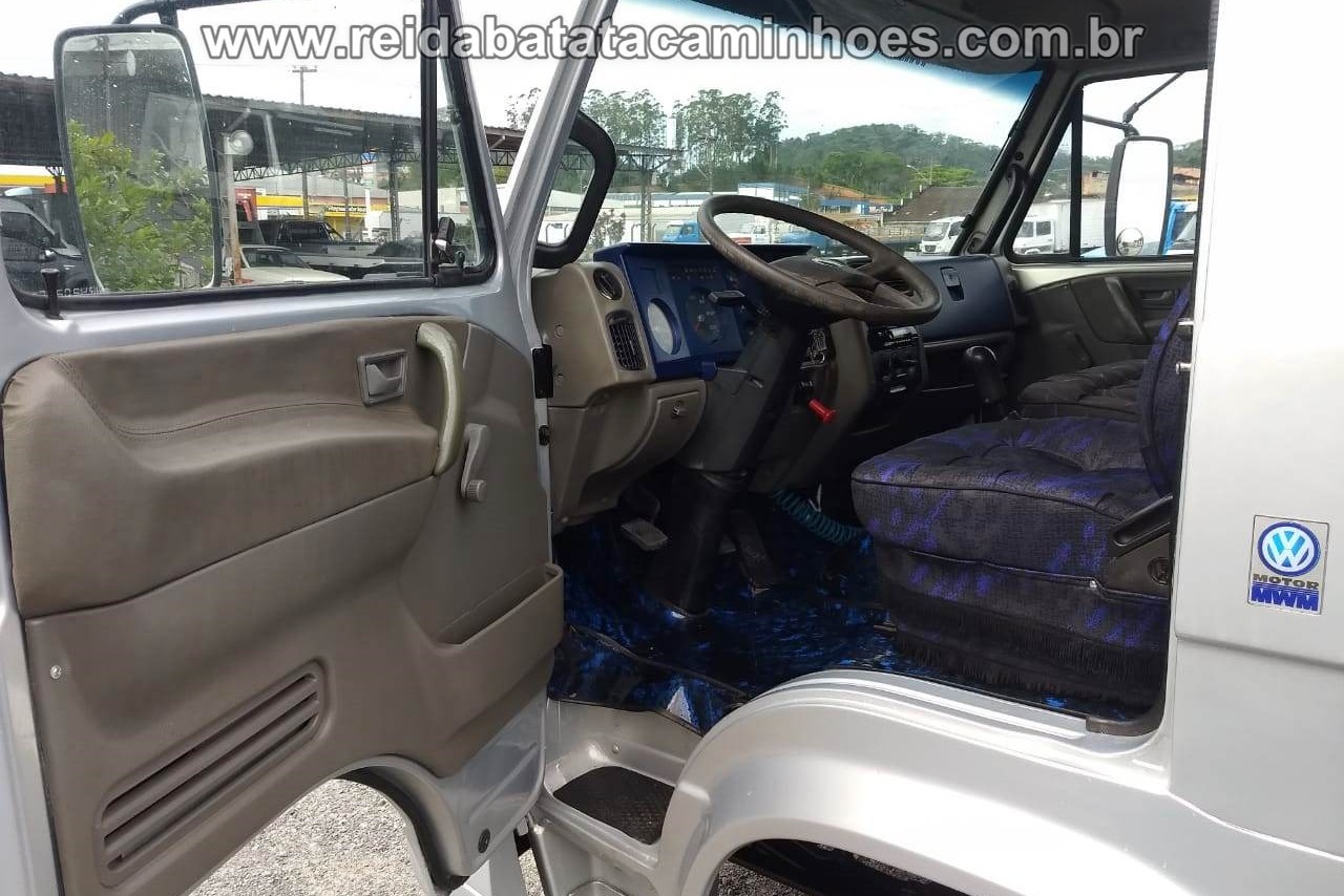 Volkswagen 8 150 - 04/04 2