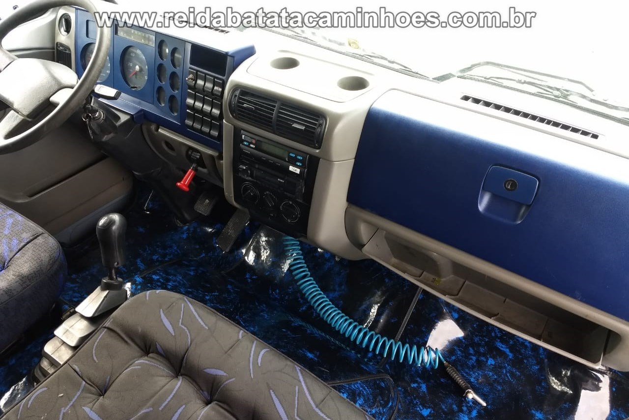 Volkswagen 8 150 - 04/04 6