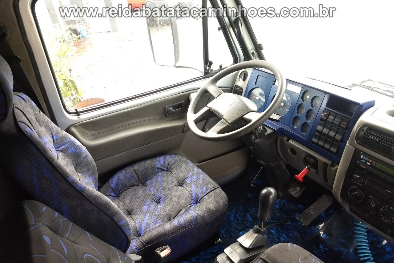 Volkswagen 8 150 - 04/04 7