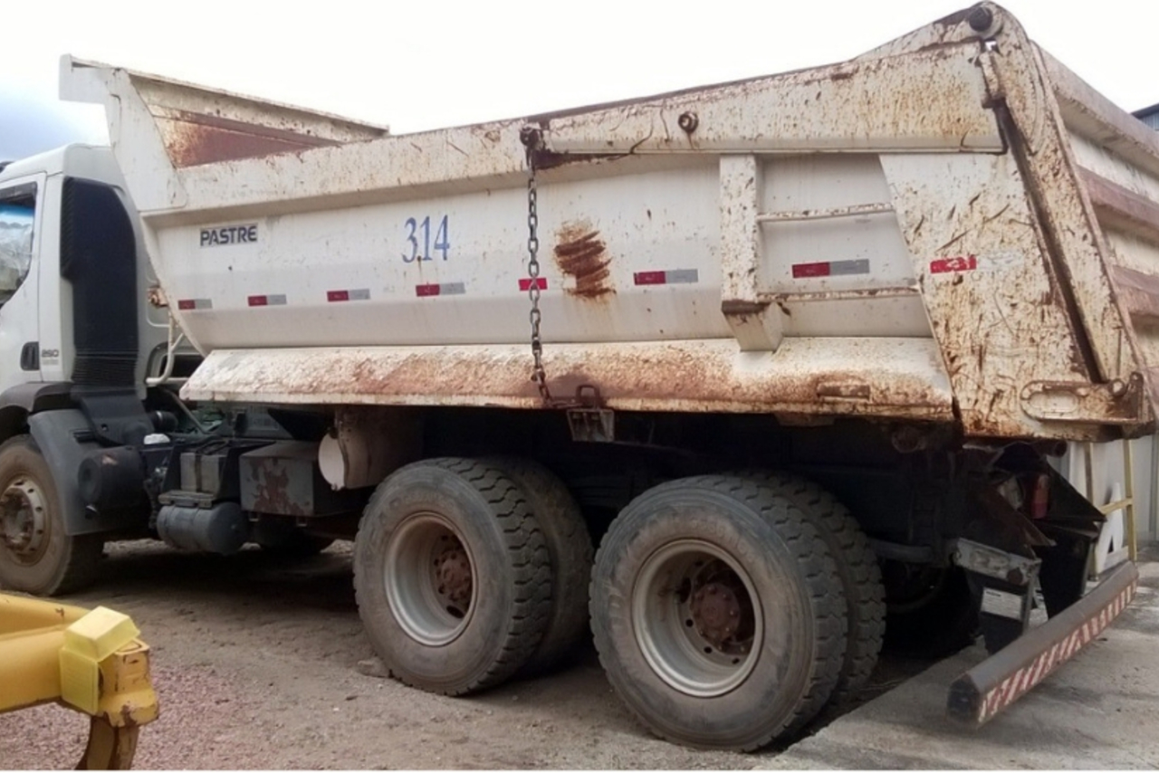 Volvo VM260 - 07 4