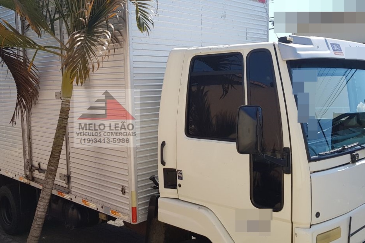 Ford Cargo815 - 06/06 4