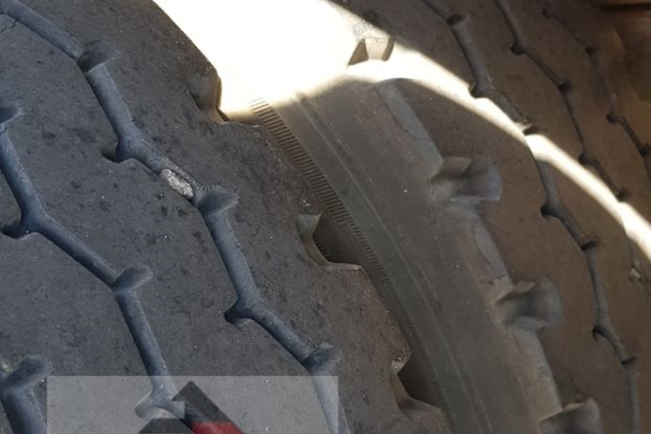 Ford Cargo815 - 06/06 5