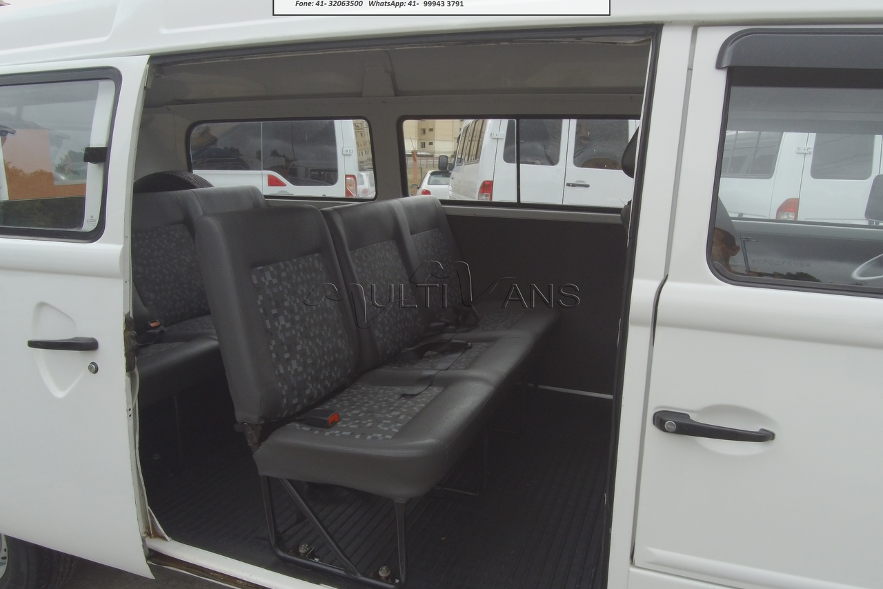 Volkswagen Kombi Standard - 11/12 4