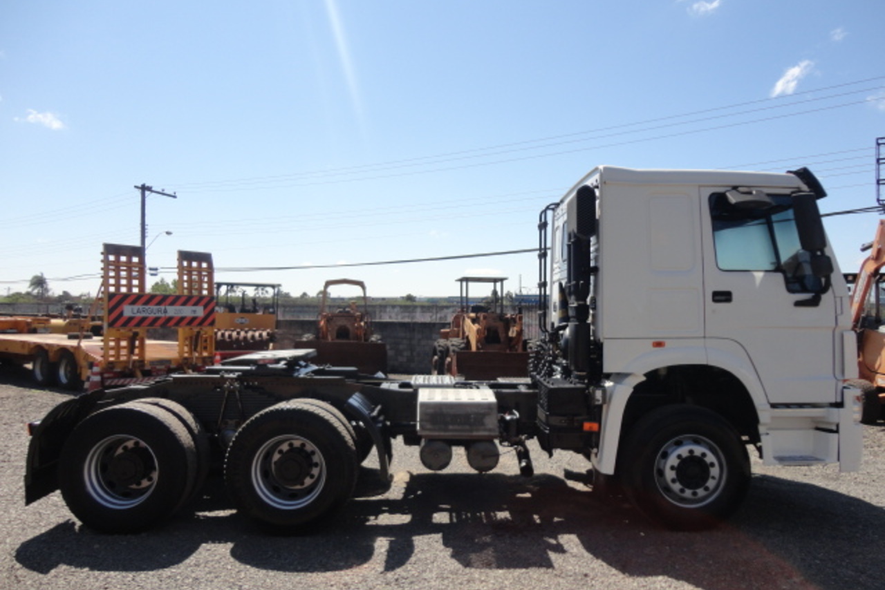 Sinotruk Howo Howo 6x4 - 11/11 2