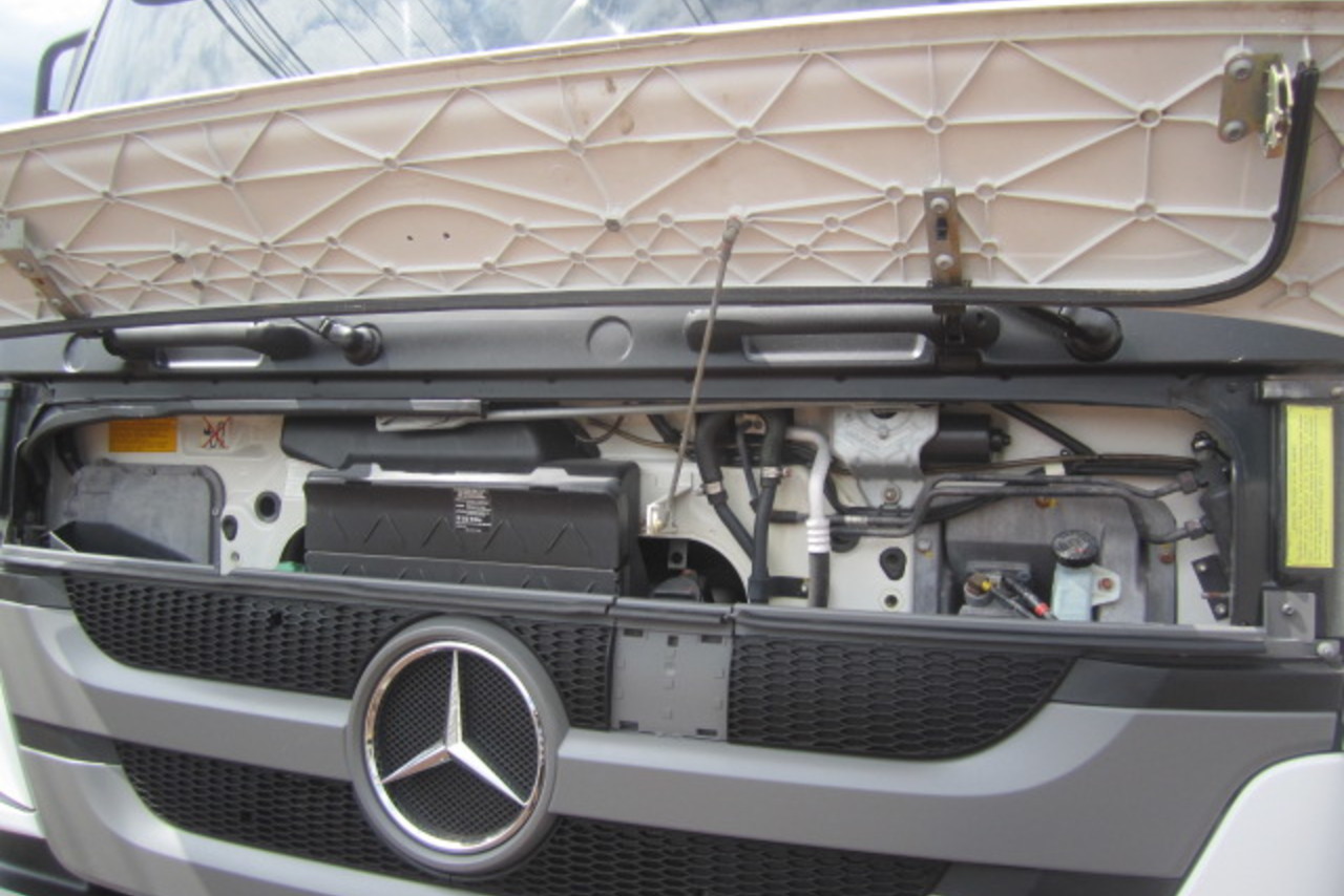 Mercedes Benz Axor 2831 - 12/12 12