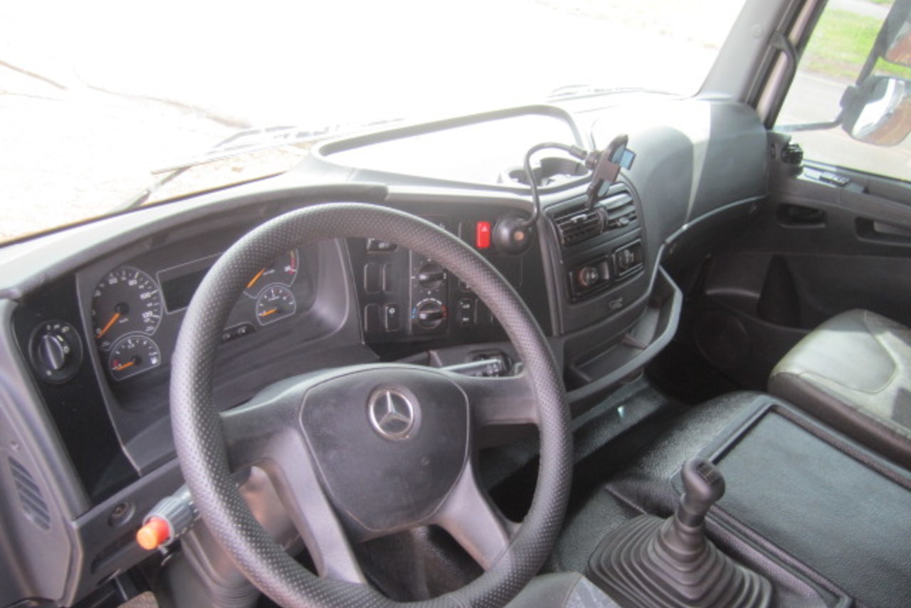 Mercedes Benz Axor 2831 - 12/12 13