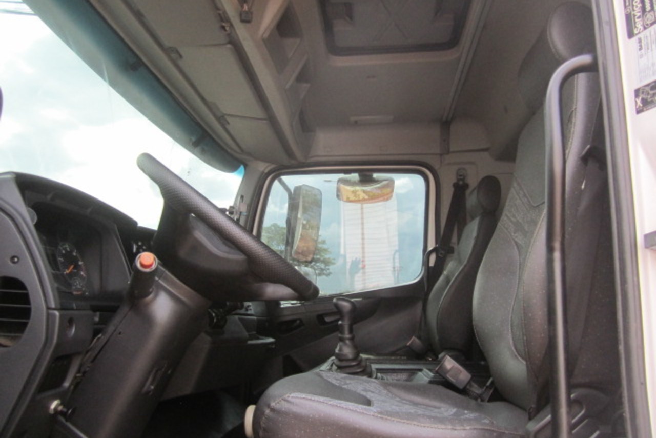Mercedes Benz Axor 2831 - 12/12 15