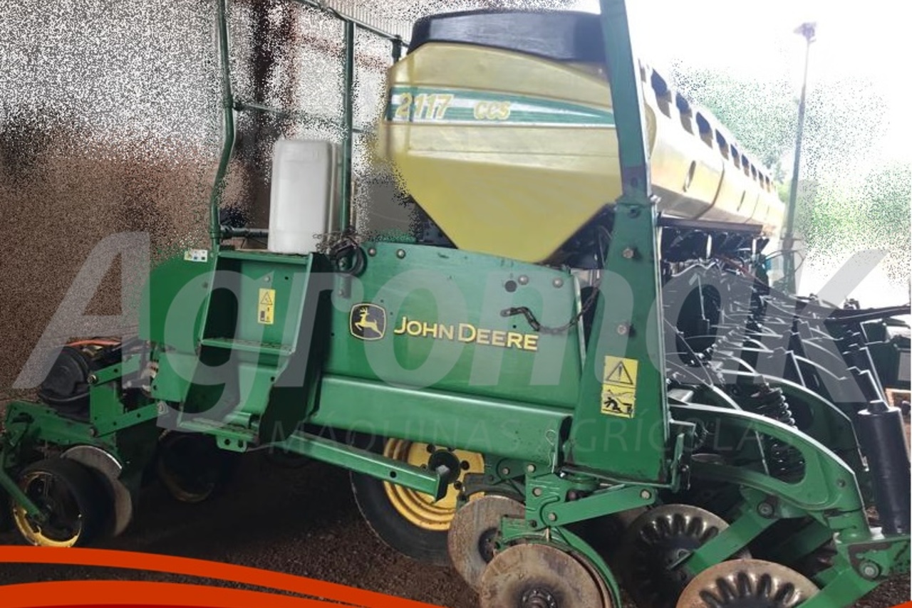 John Deere 2117 - 11/11 2