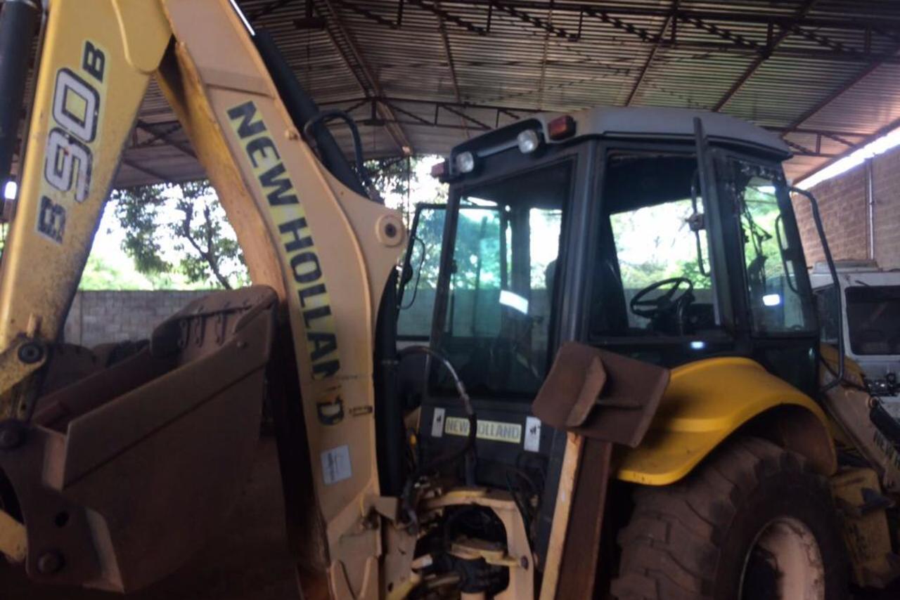 New Holland B90B - 11/11 2
