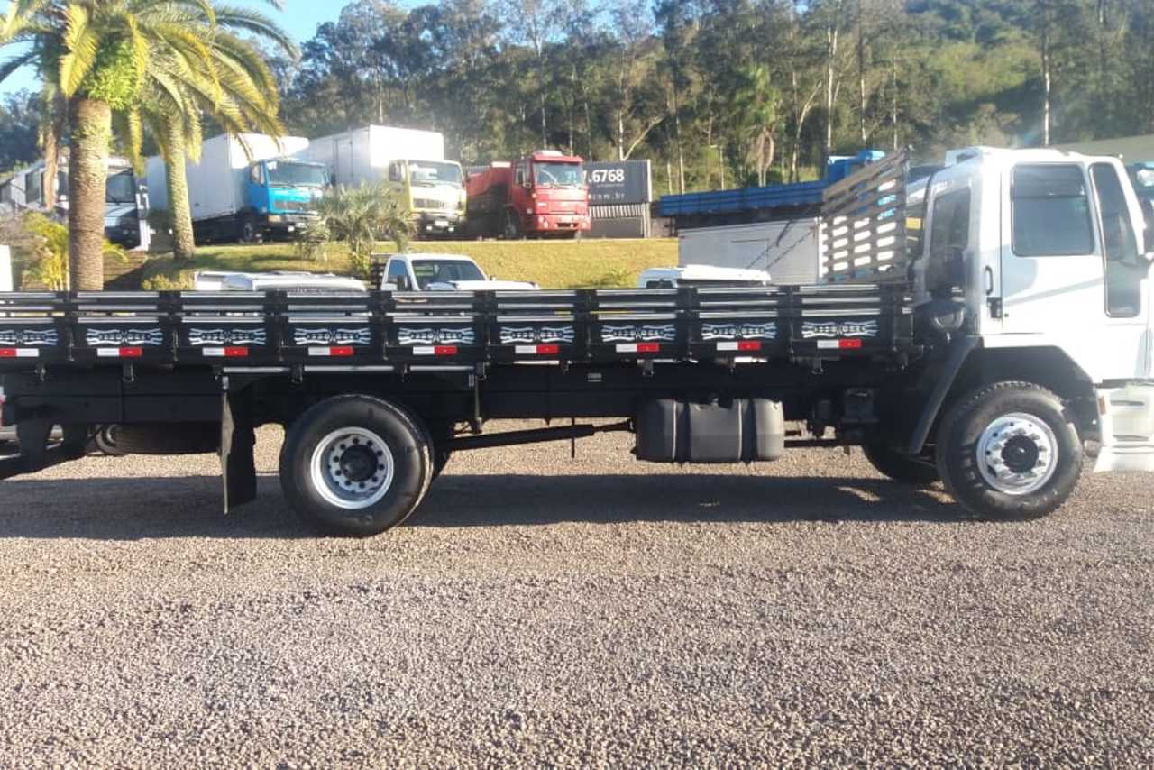 Ford Cargo1517 - 08/09 10