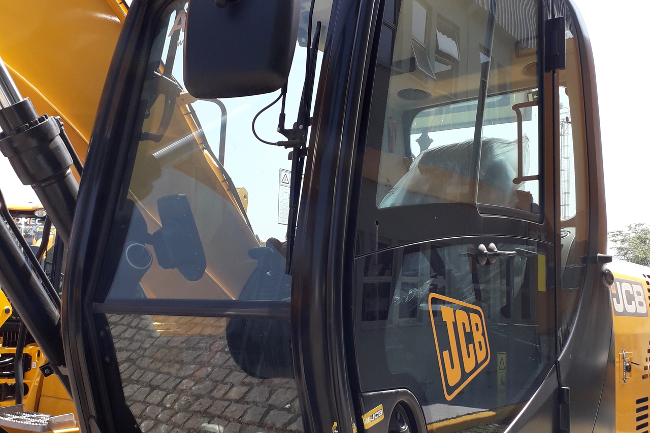 JCB JS130 - 00/00 4