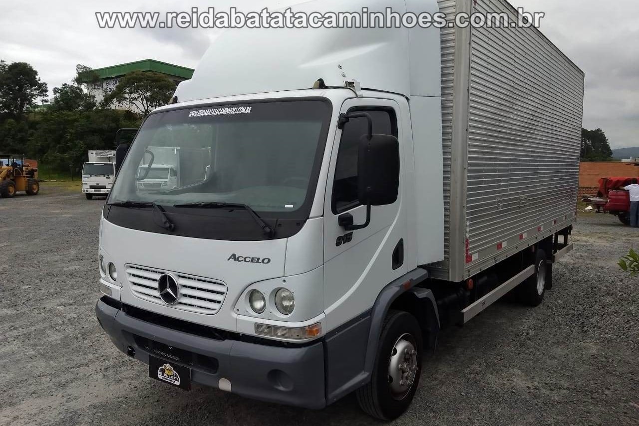Mercedes Benz Accelo 915 - 06/06 5