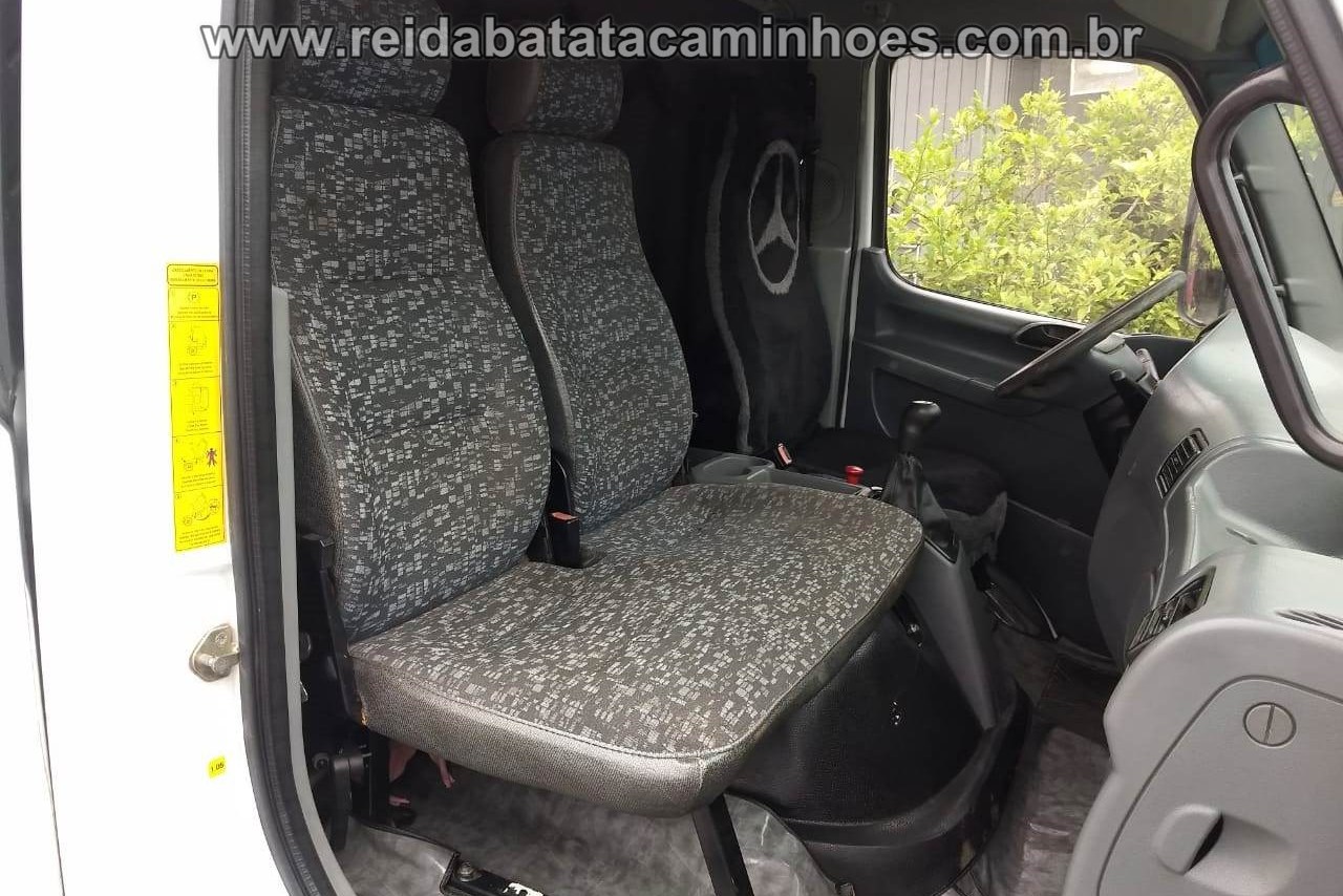Mercedes Benz Accelo 915 - 06/06 10