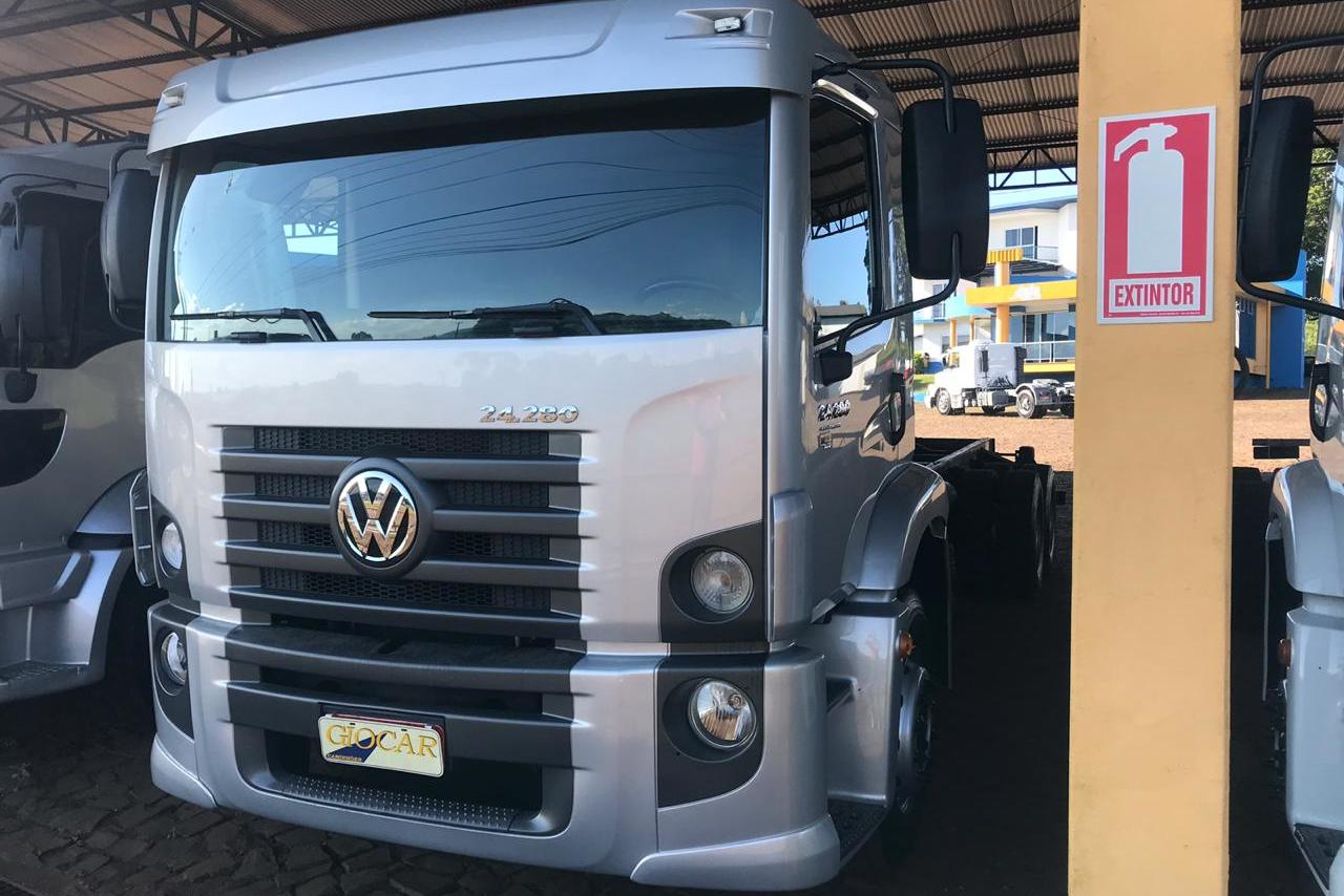 Volkswagen 24-280 E Constellation 6x2 - 14/14 5