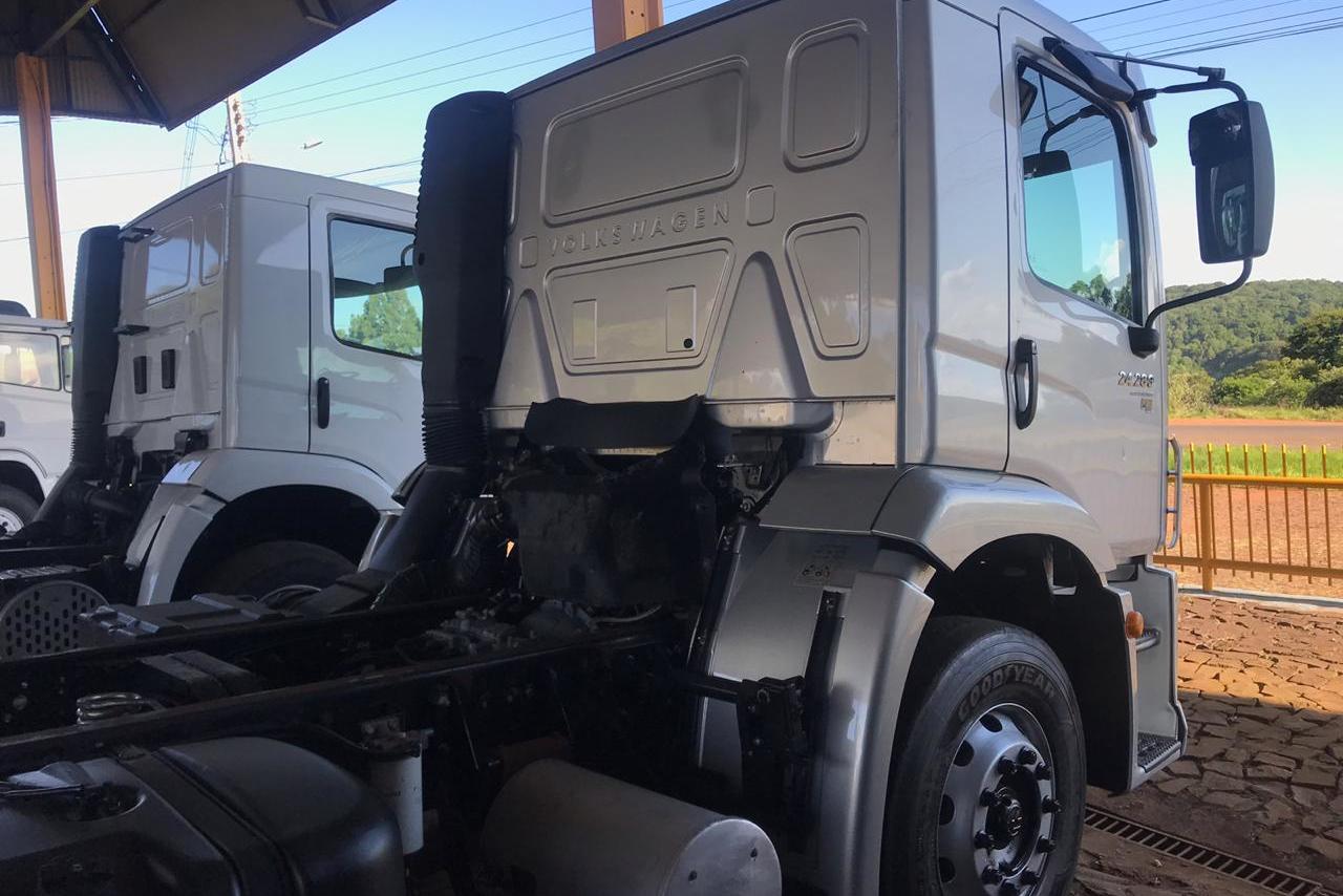 Volkswagen 24-280 E Constellation 6x2 - 14/14 11
