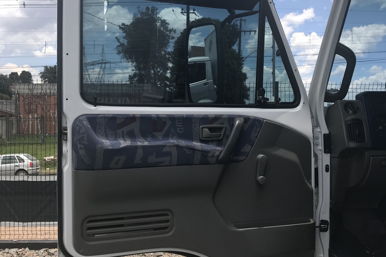 Volkswagen 8 150 - 04/04 3