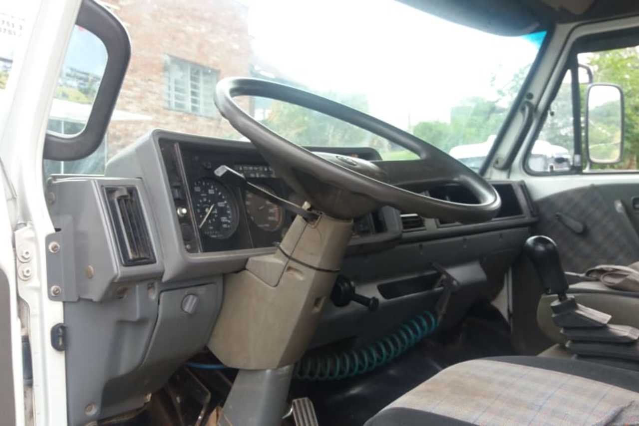 Volkswagen 8 140 - 99/99 8