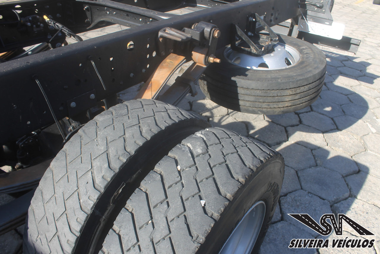 Ford Cargo1119 - 14/14 8