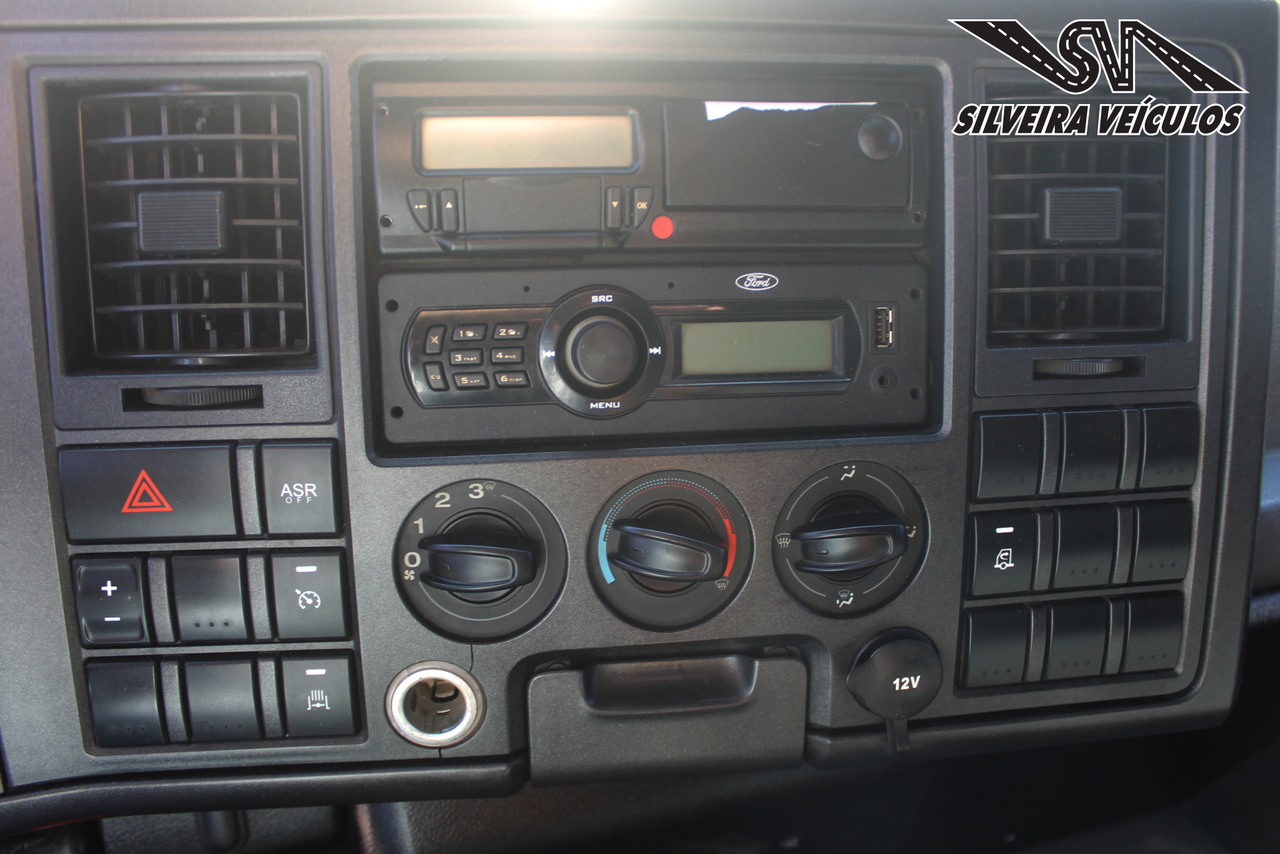Ford Cargo1119 - 14/14 15