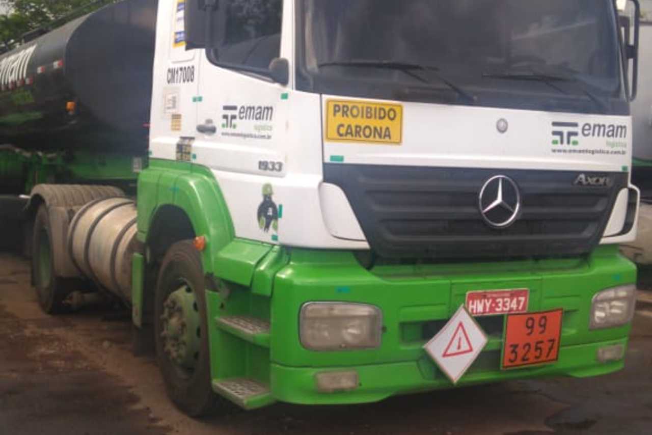 Mercedes Benz Axor 1933 - 08/08 3
