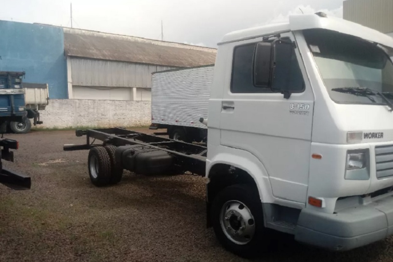 Volkswagen 8 150 - 05/06 5