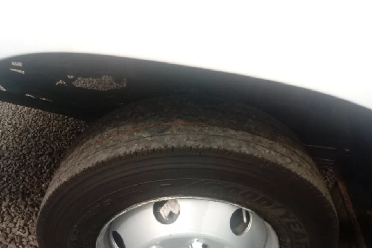 Volkswagen 8 150 - 05/06 6