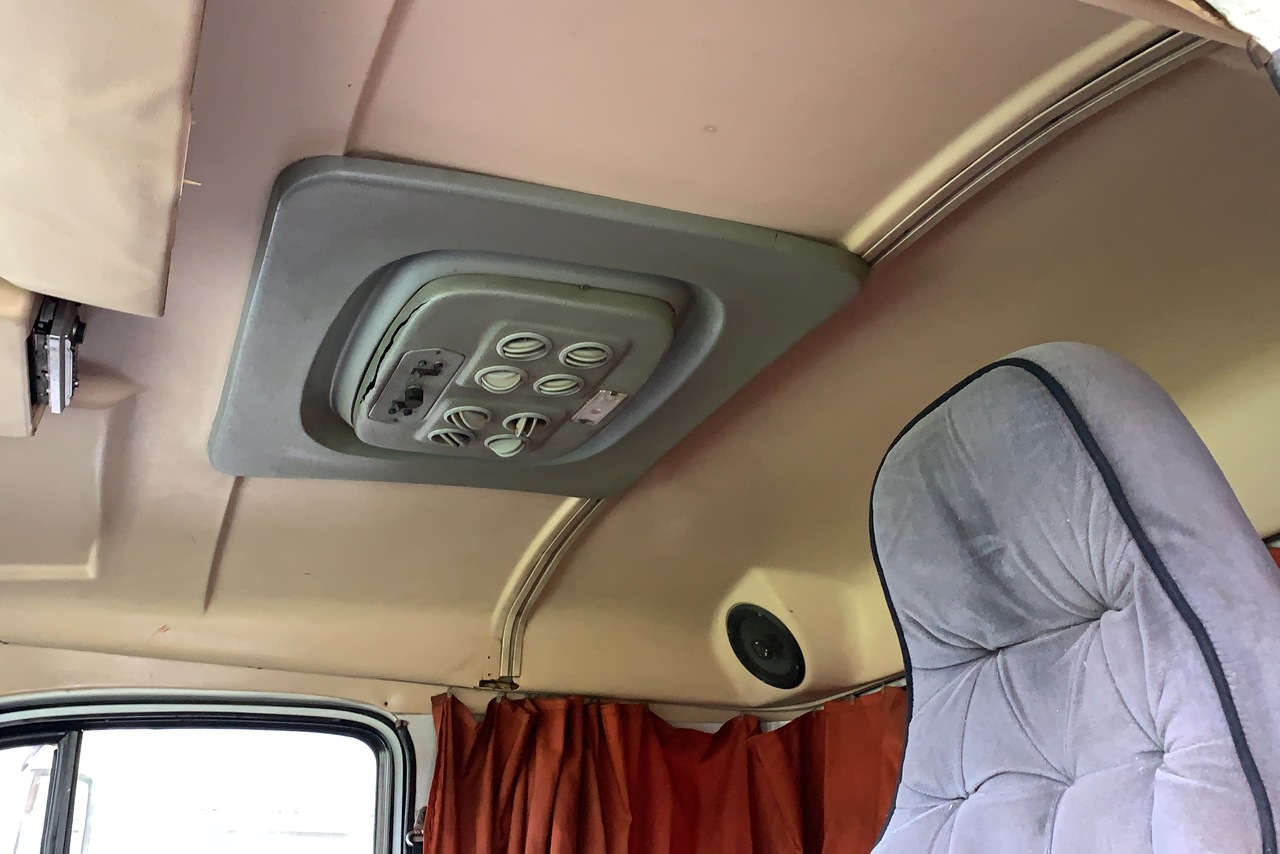 Mercedes Benz Axor 1933 -  13