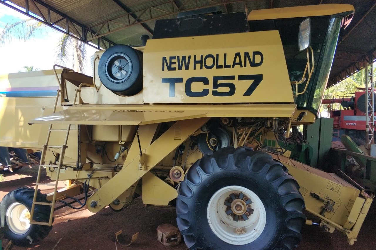New Holland TC57  - 02 4