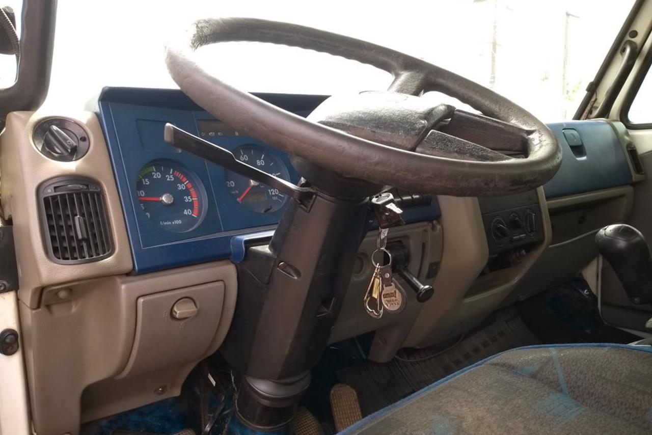 Volkswagen 8 150 - 01/02 13