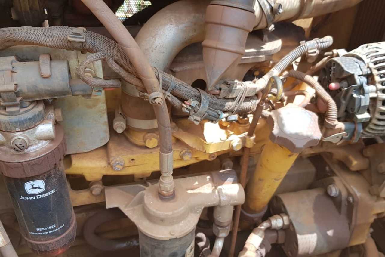 John Deere 850J - 16/16 10