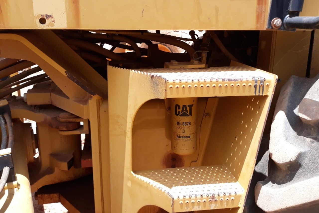 Caterpillar CS533E - 11/11 4