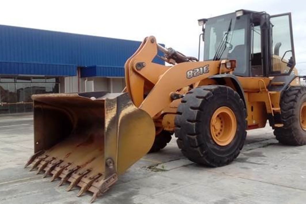 Case 821E - 13/13 2