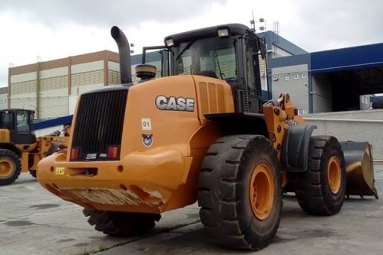 Case 821E - 13/13 3