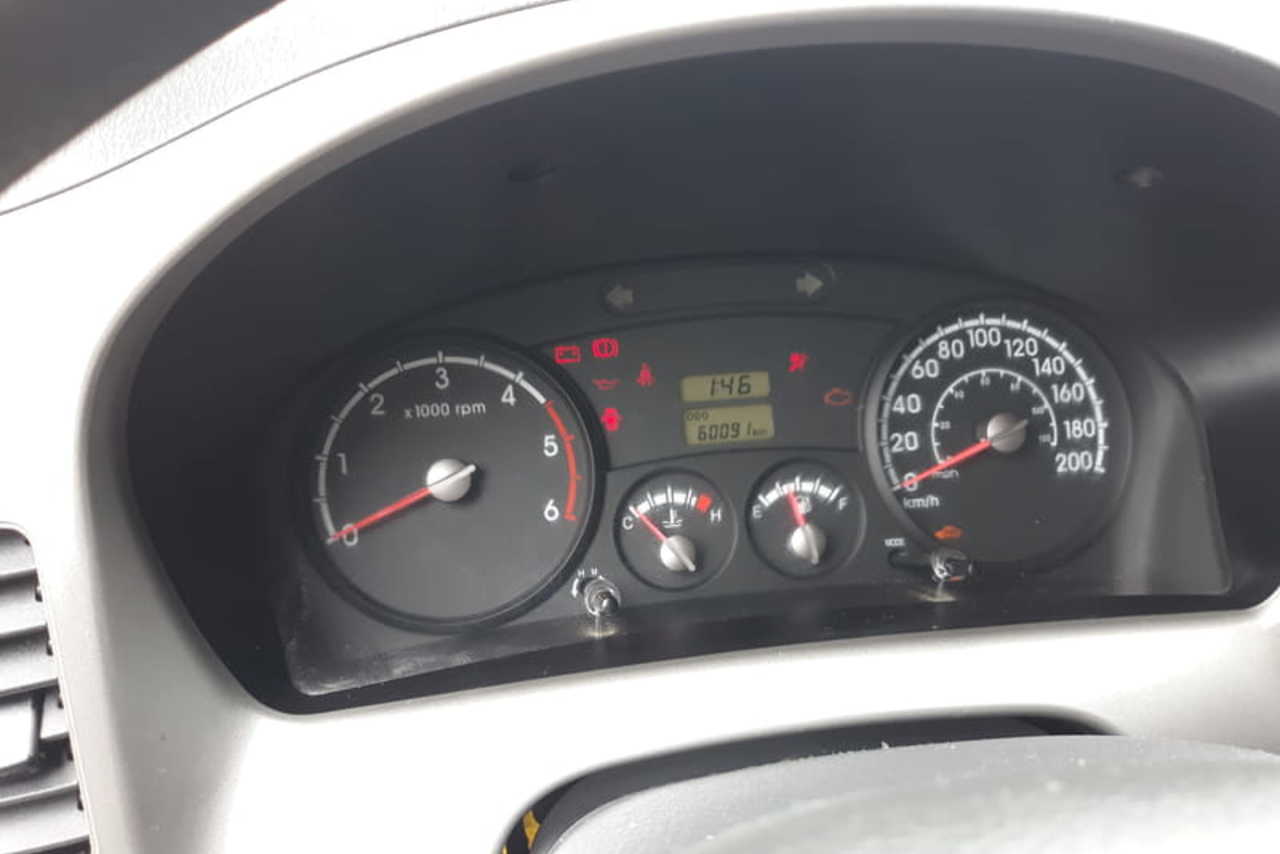 KIA Bongo K-2500 - 15/16 10