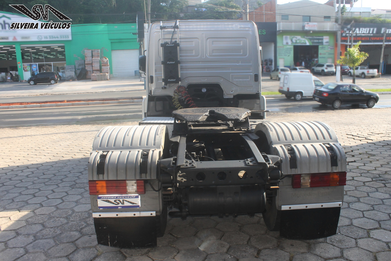 Mercedes Benz Axor 1933 - 08/09 6