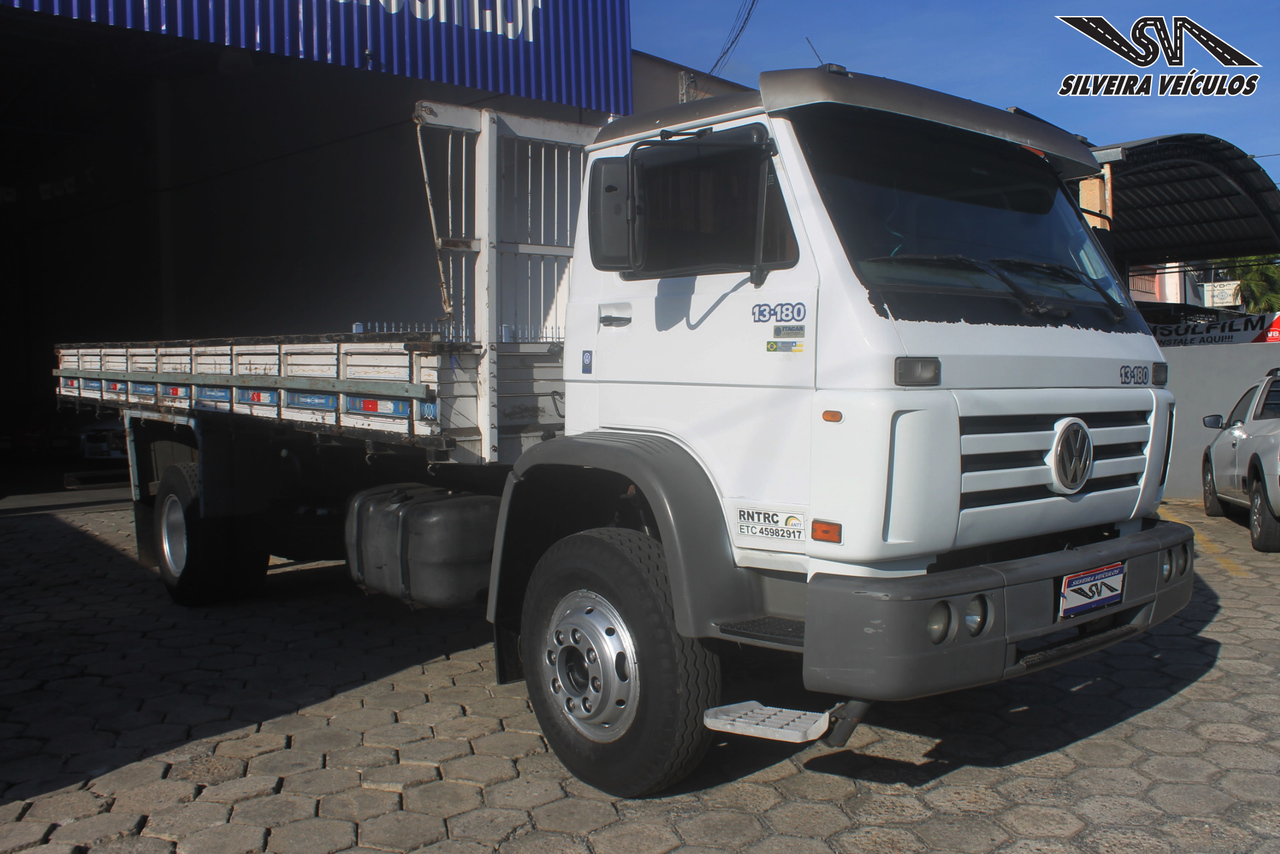 Volkswagen 13-180 - 04/05 3