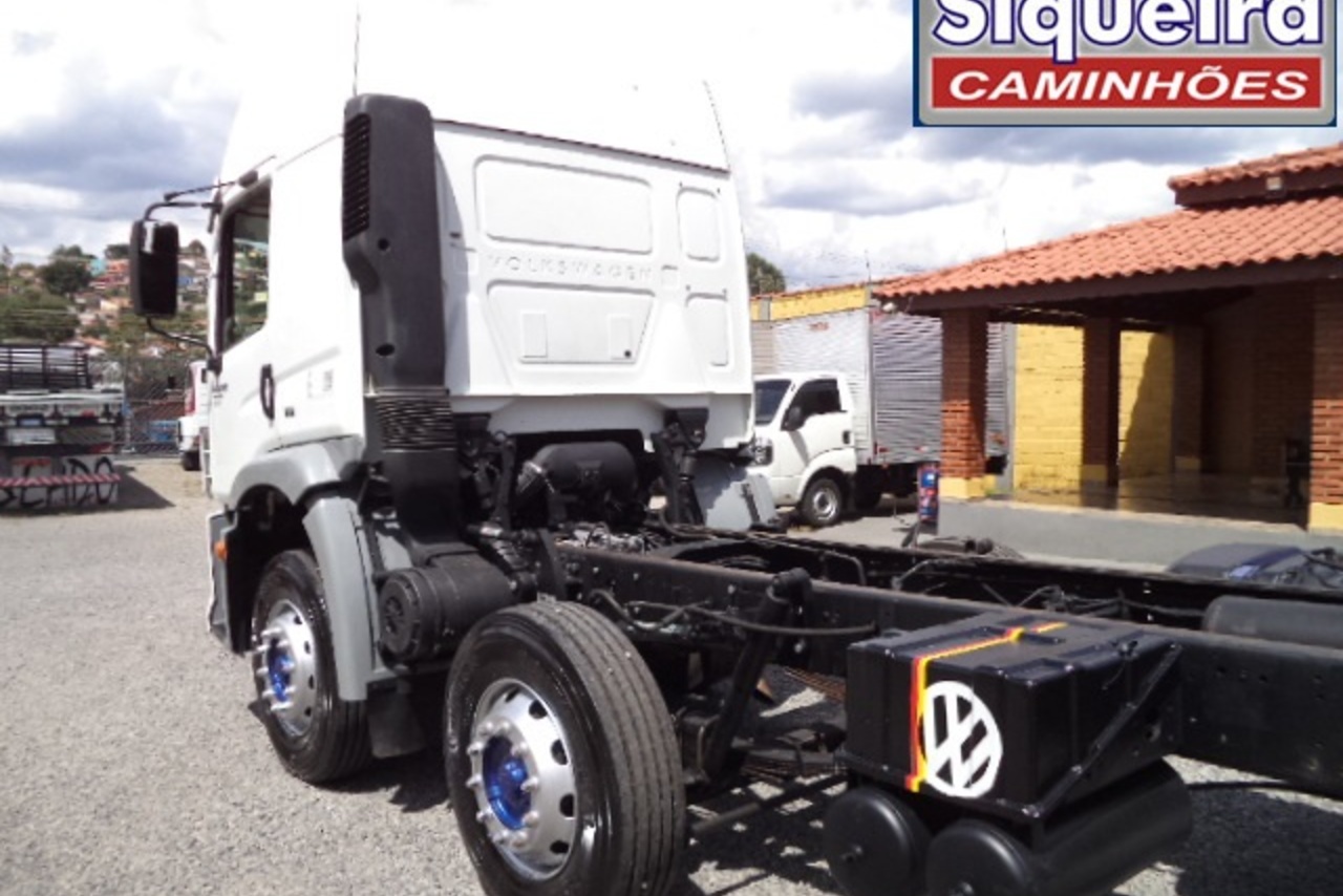 Volkswagen 24-280 E Constellation 6x2 - 12/12 7