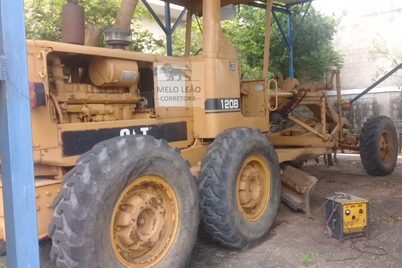 Caterpillar 120B - 83/83 8