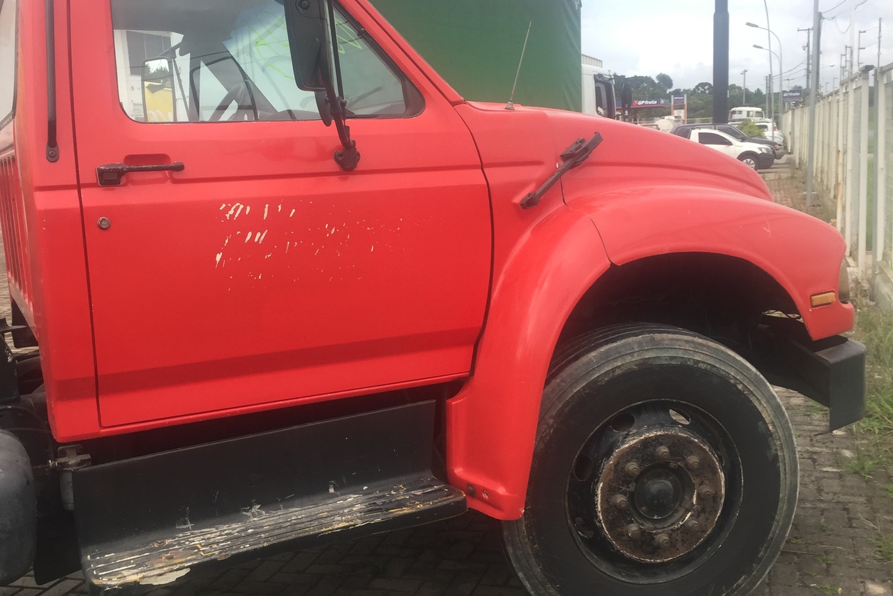 Ford F12000 - 95/95 3