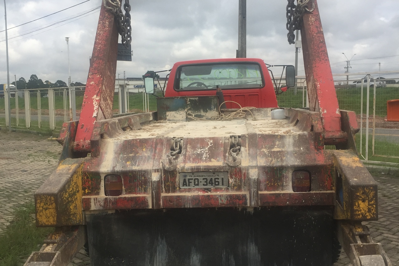 Ford F12000 - 95/95 7