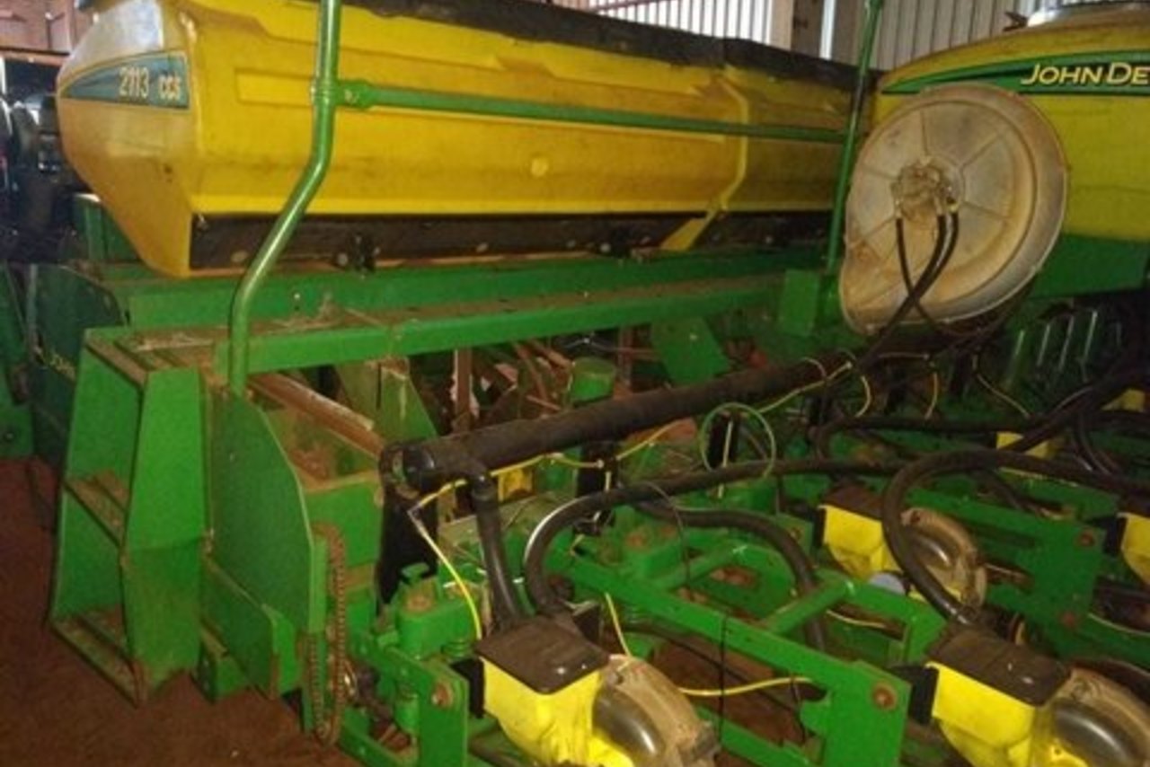 John Deere 2113 - 13/13 6