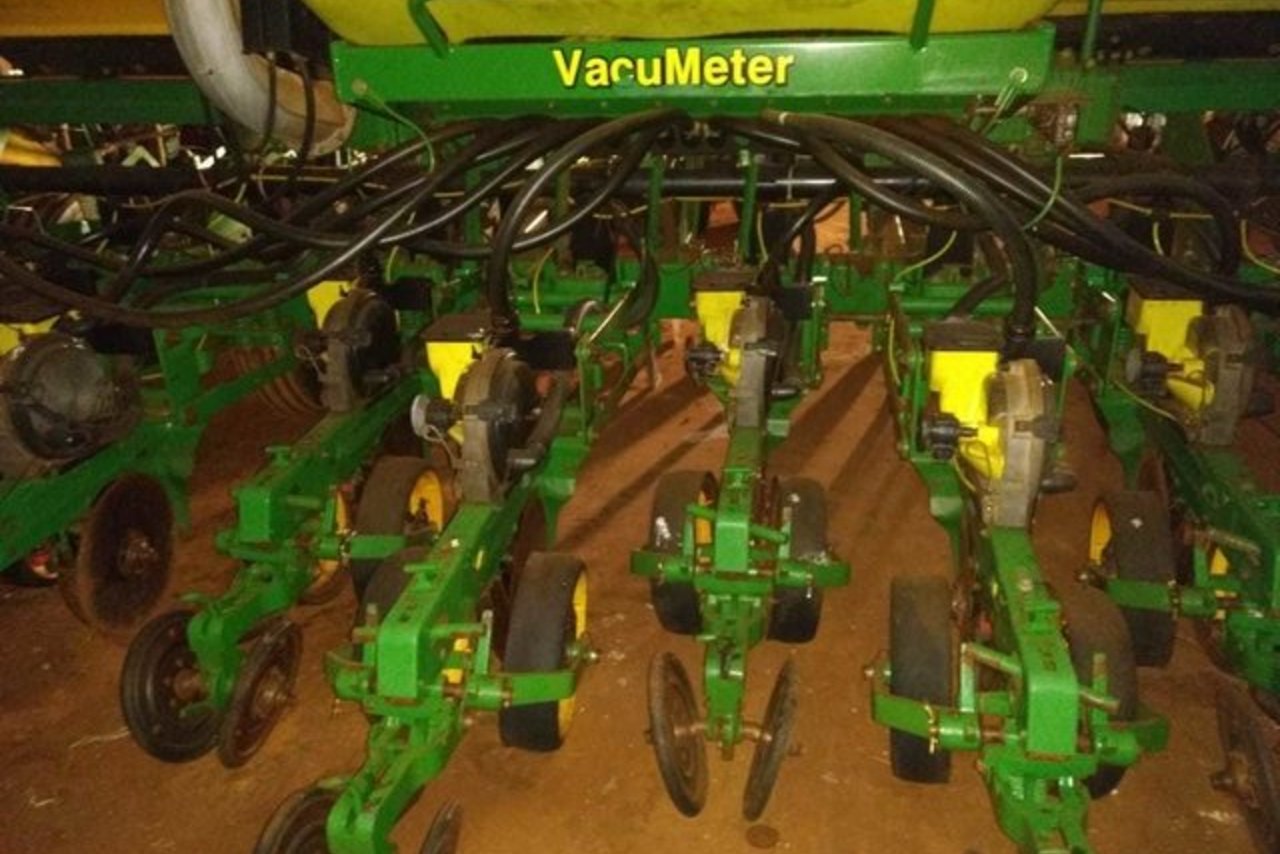 John Deere 2113 - 13/13 7
