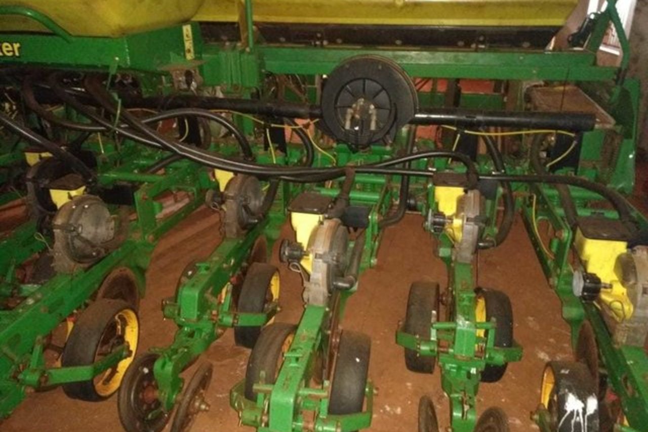 John Deere 2113 - 13/13 8