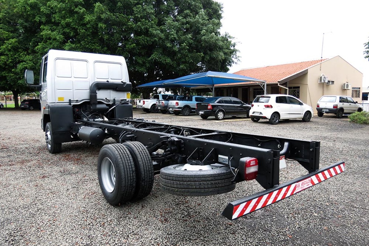 Ford Cargo1119 - 13/14 6