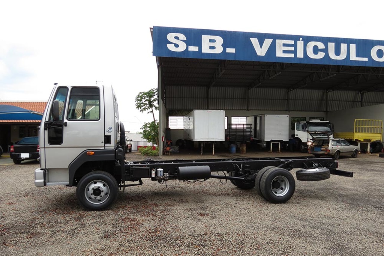 Ford Cargo1119 - 13/14 8