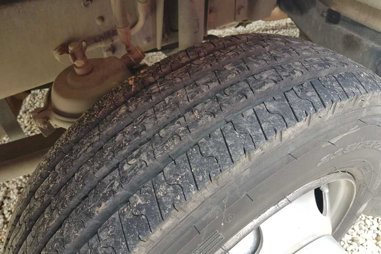 Volkswagen 8 150 - 03 2