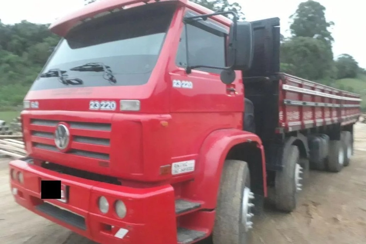 Volkswagen 23 220 - 05/05 1