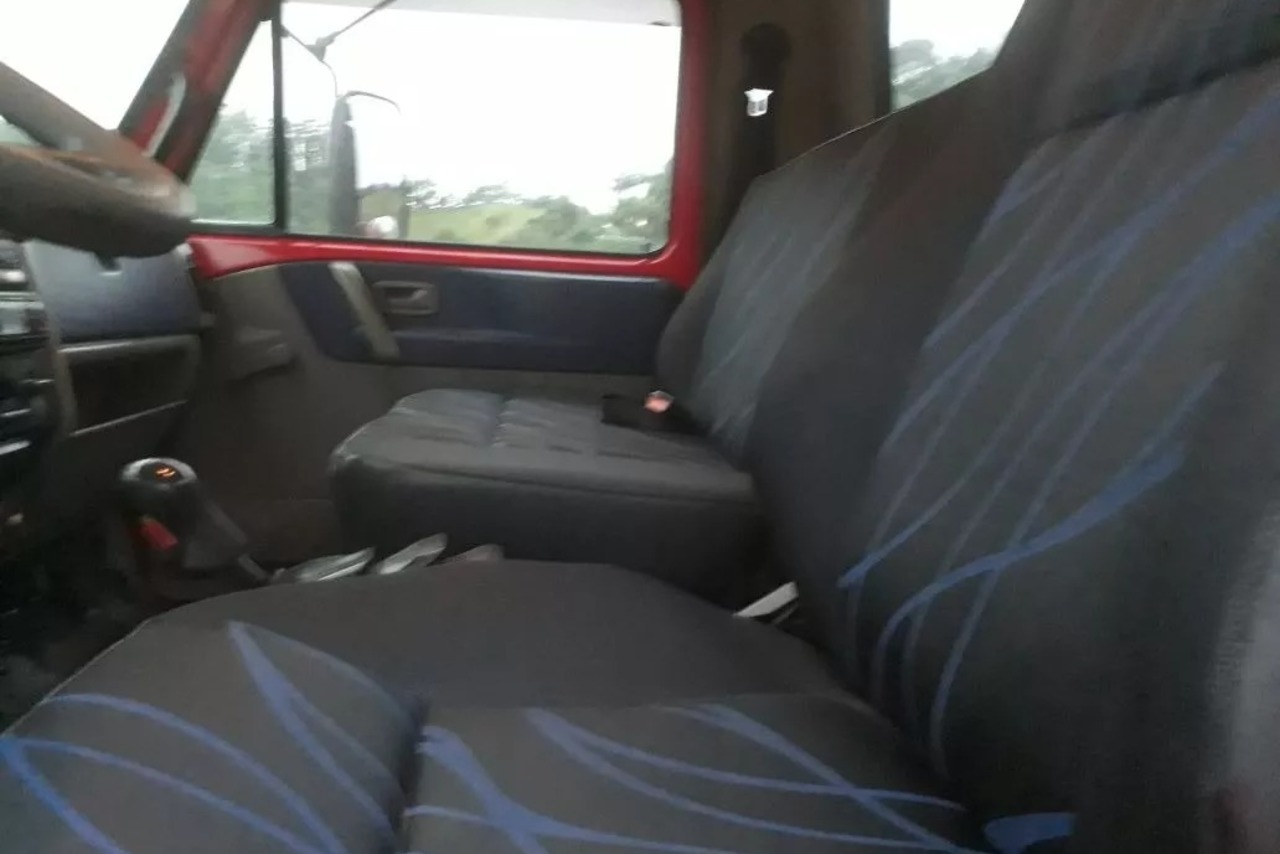 Volkswagen 23 220 - 05/05 4